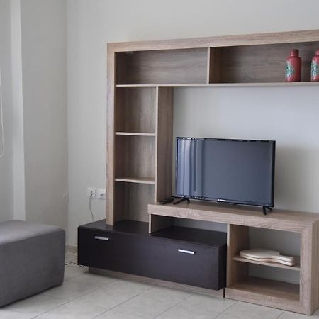 Family Apartments 3 Lechaio Luaran gambar
