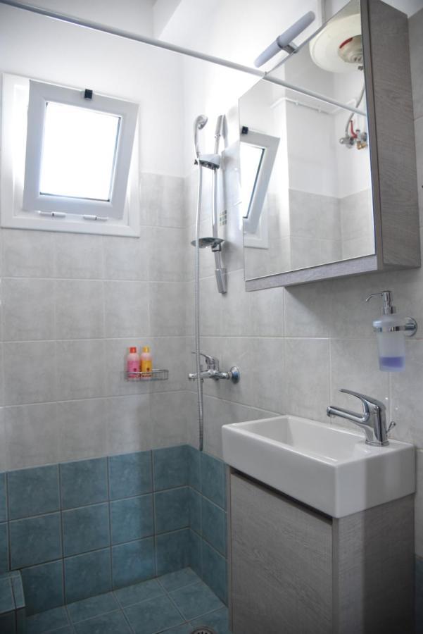 Family Apartments 3 Lechaio Luaran gambar